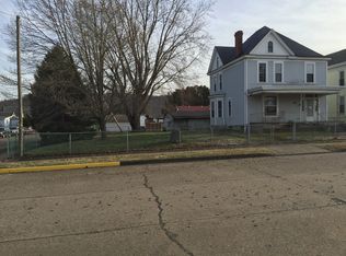 1117 9th St, Moundsville, WV