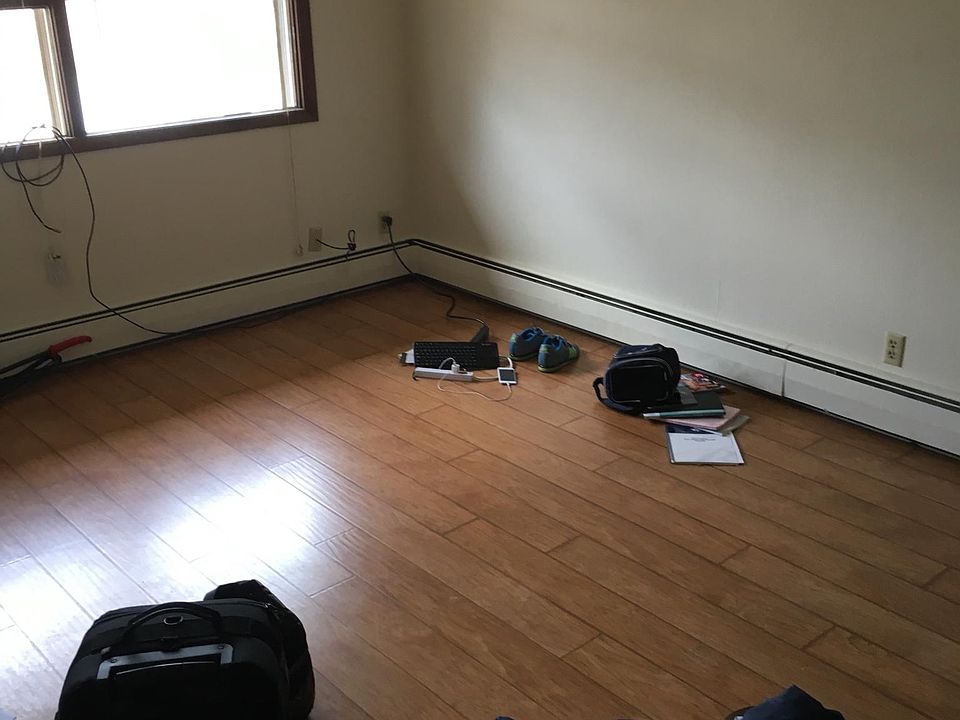 2nd image of 416 Falcon Cir APT B