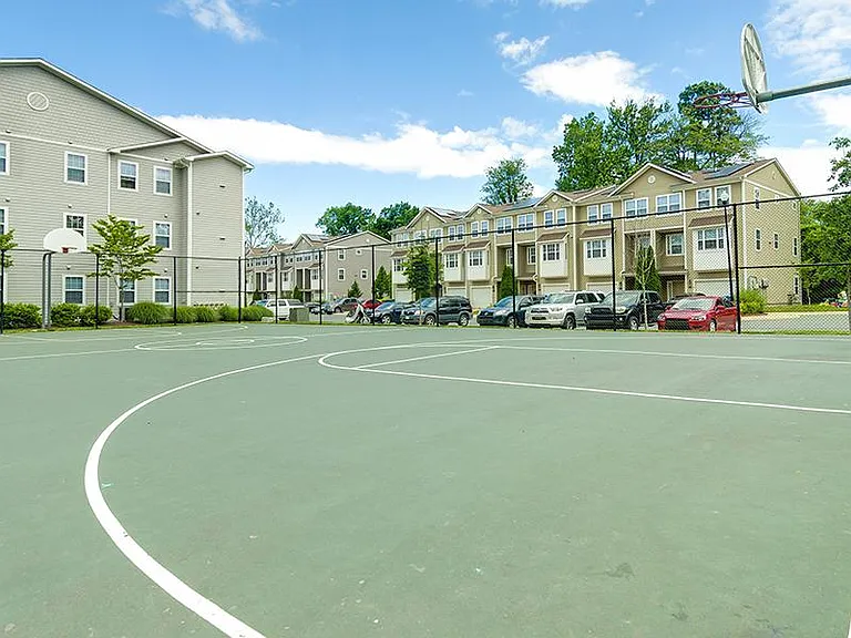 Glen Haven Apartments — Photo 19