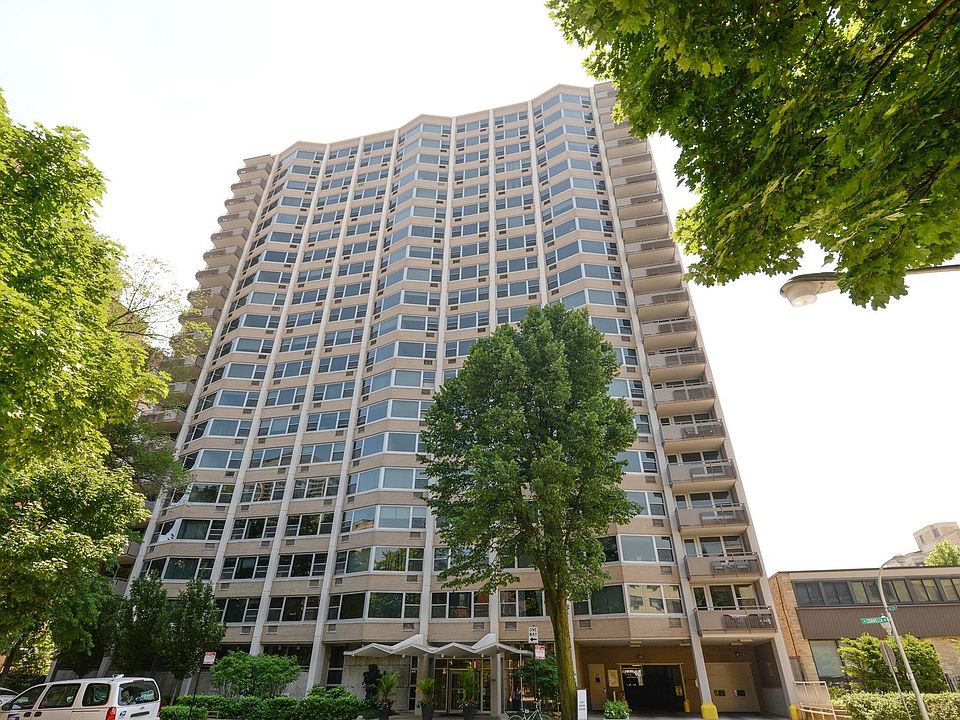 1st image of 555 W Cornelia Ave APT 1111