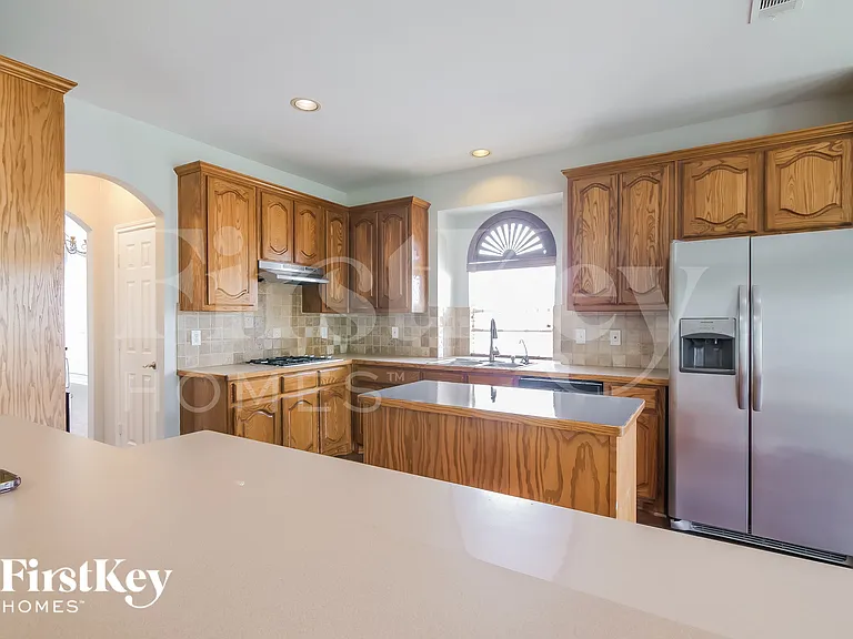 611 Dover Heights Trl — Photo 6