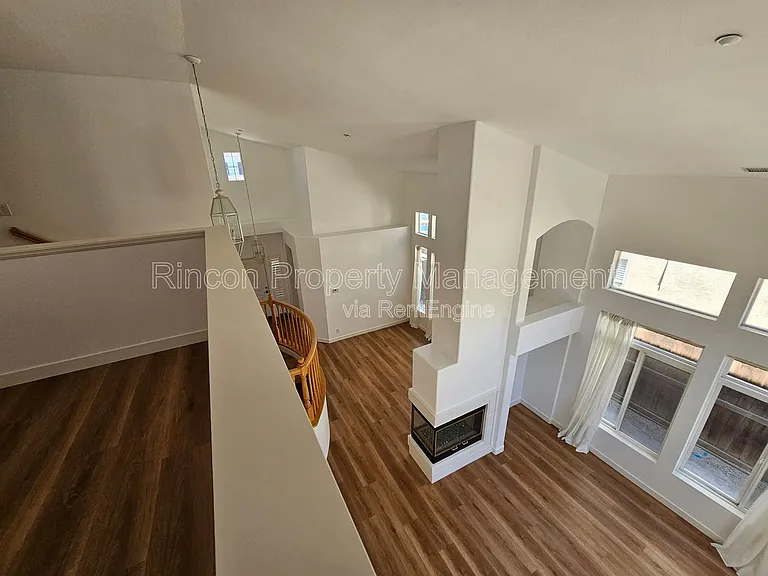 4782 Templeton St — Photo 9