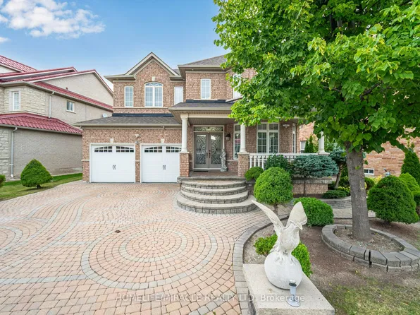 21 Summershade St, Brampton, ON L6P 2C2