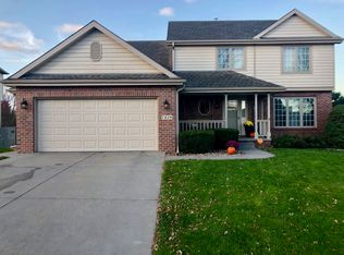 7829 Red Oak Rd, Lincoln, NE 68516