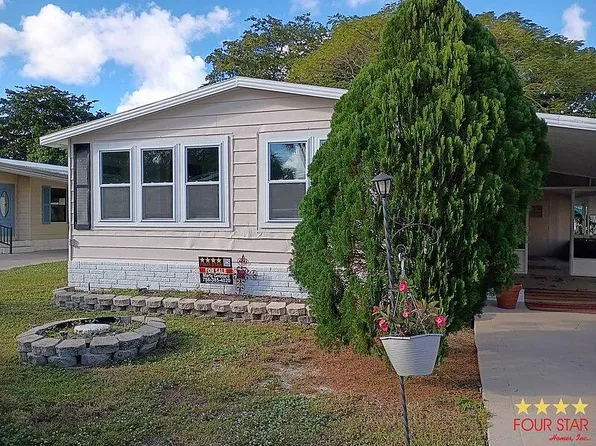 801 Birdie Ln, Pompano Beach, FL 33069