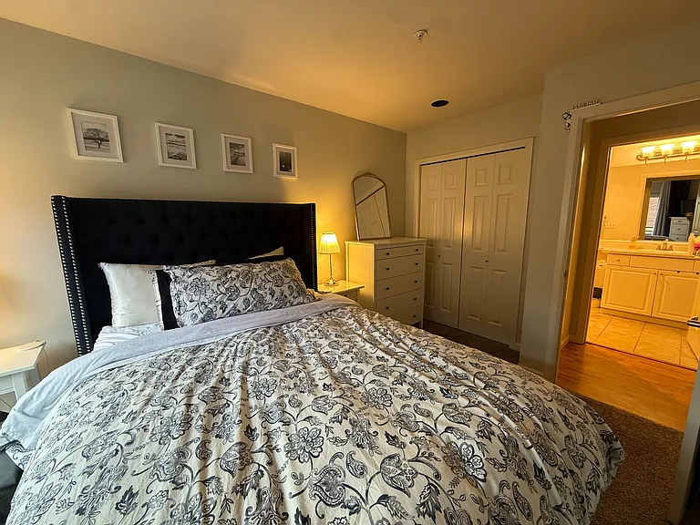 1417 Queen Anne Ave N #204 — Photo 13