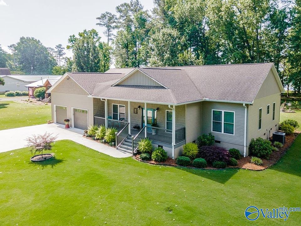 1334 Holiday Shores Rd, Scottsboro, AL 35769 MLS 1809433 Zillow