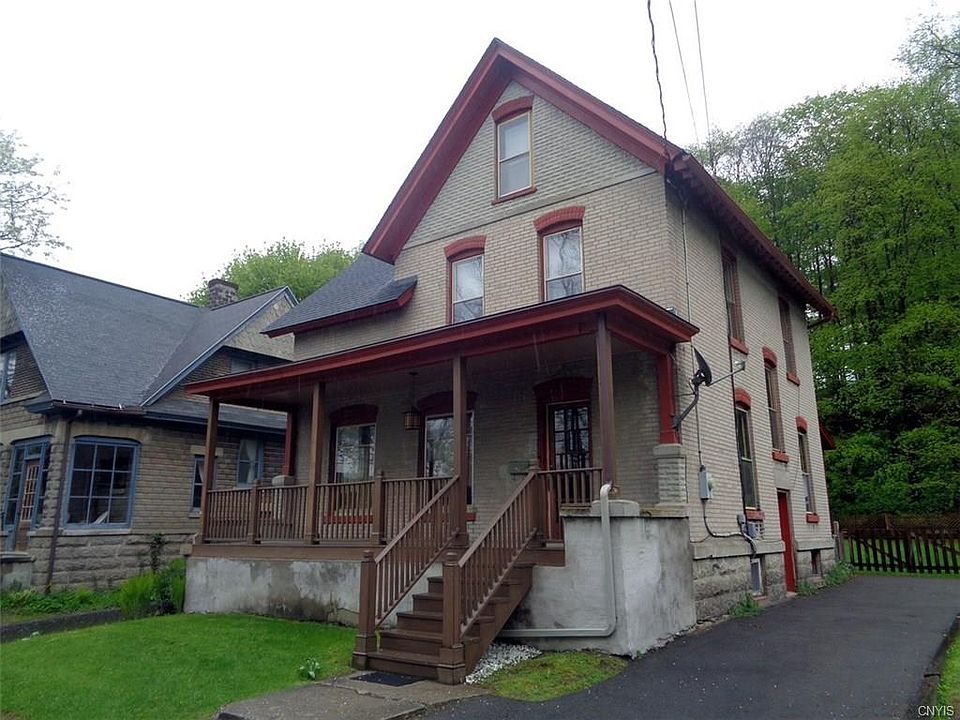 1st image of 8 Otter Creek Pl