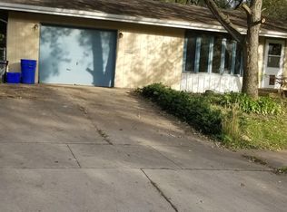 2418 23rd St, Rockford, IL 61108