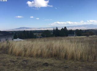 131 Ridge Dr, La Grande, OR 97850