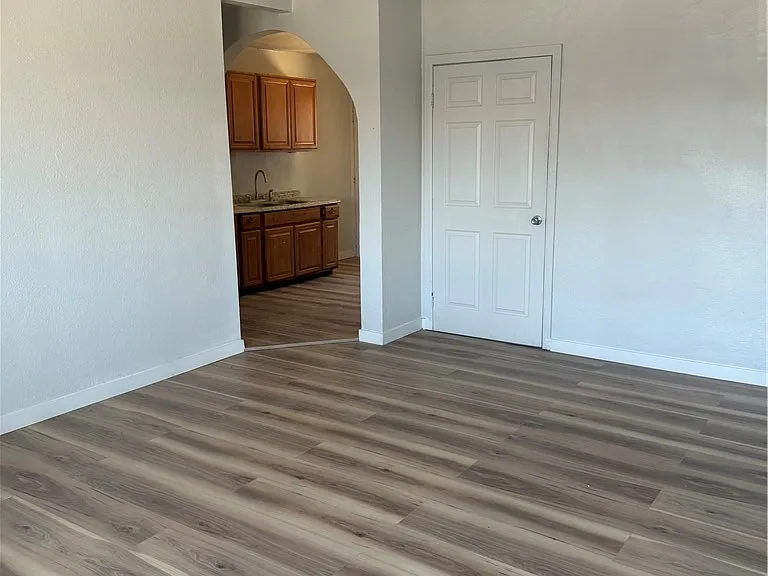 530 E Oakey Blvd #A — Photo 7