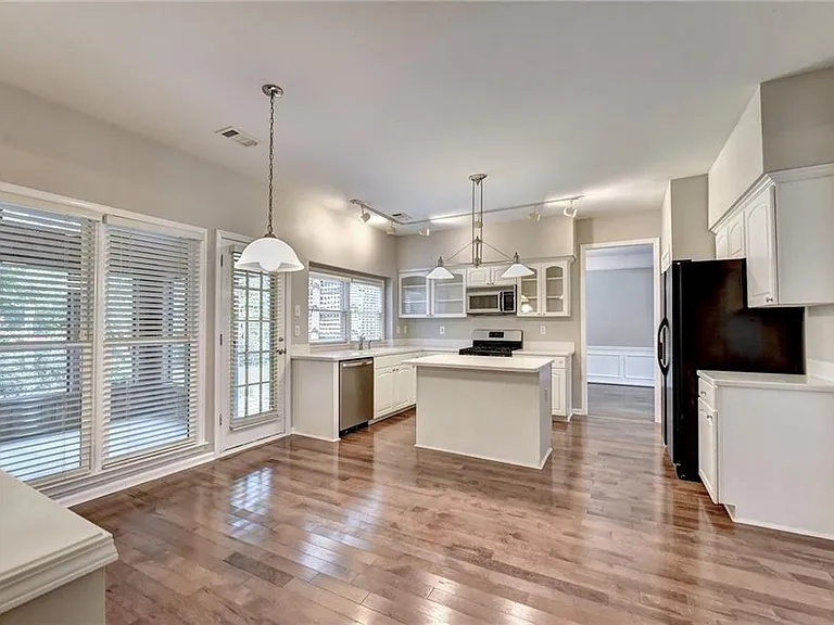 7470 Brookwood Way — Photo 25