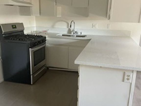 4th image of 10737 Palms Blvd APT 5