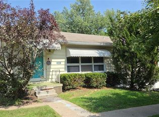 2307 Valley Brook Ln, Saint Joseph, MO 64503