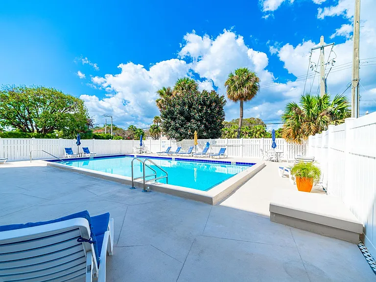 1601 S Flagler Dr #2120 — Photo 46