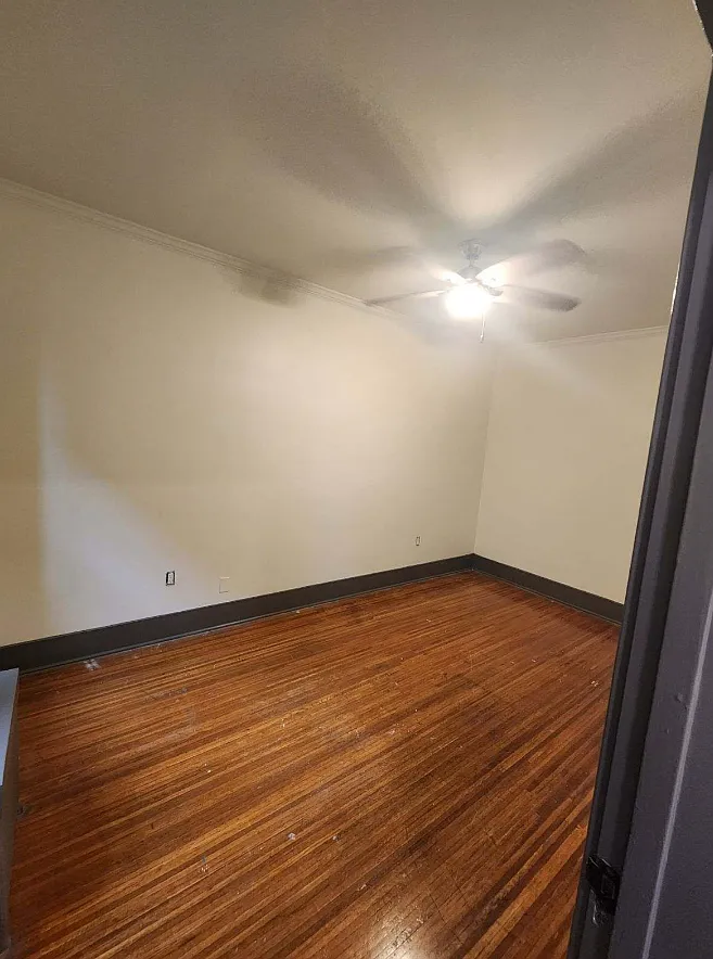Laurelton Apartments — Photo 3