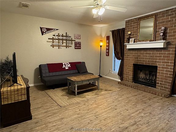 2nd image of 1904 Dartmouth St APT L3