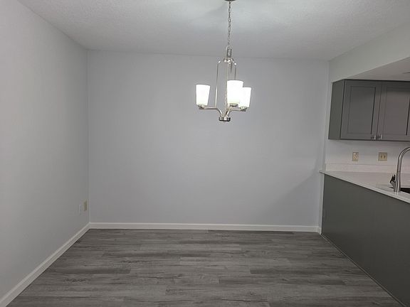 5th image of 4560 Heritage Oak Dr