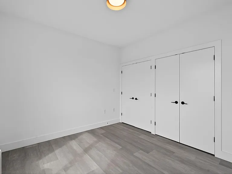 43-45 W 32nd St #501 — Photo 11