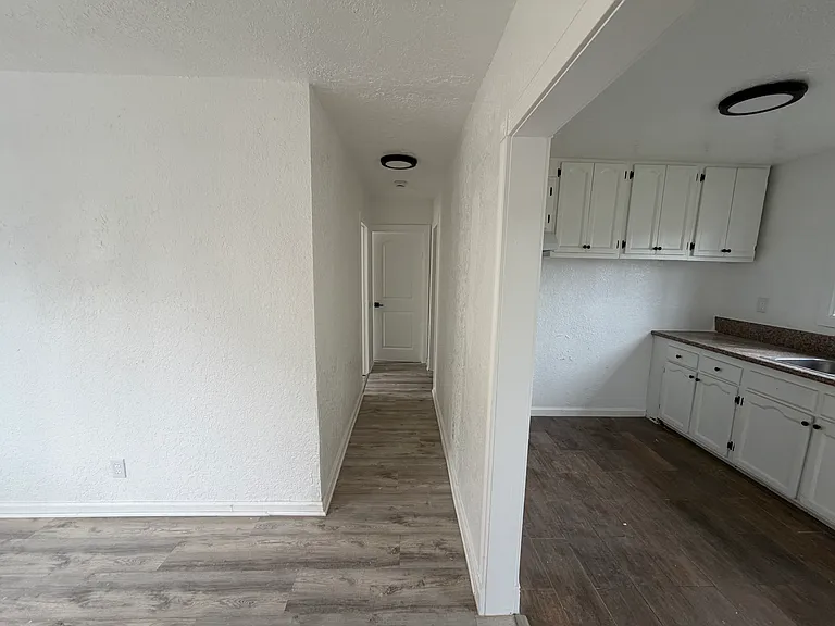 11100 S Normandie Ave #3/4 — Photo 7