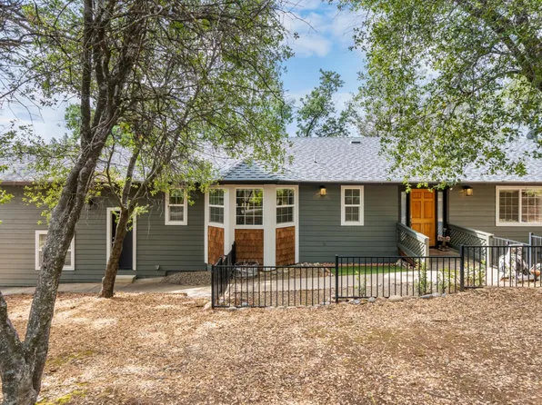 12711 Cresthaven Dr, Groveland, CA 95321