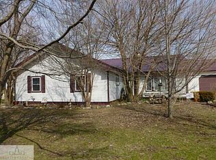 5895 S Summerton Rd, Shepherd, MI 48883