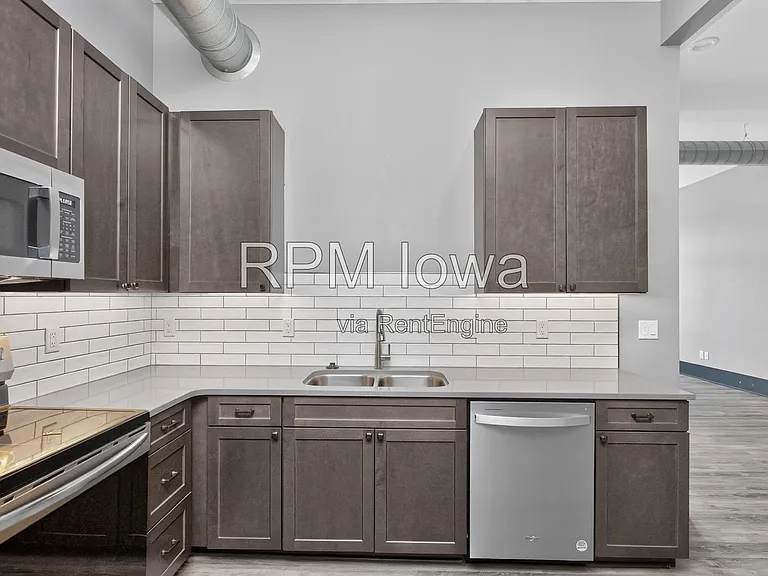 1214 2nd St #2 — Photo 6