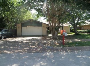 2703 Barrington Pl, Arlington, TX 76014