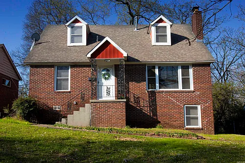 1429 Skyline Dr Photo 1