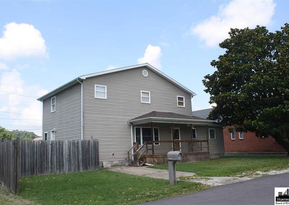1st image of 204 3rd St E
