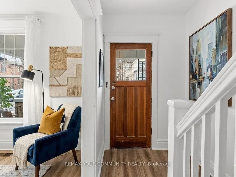 186 Roslin Ave — Photo 2