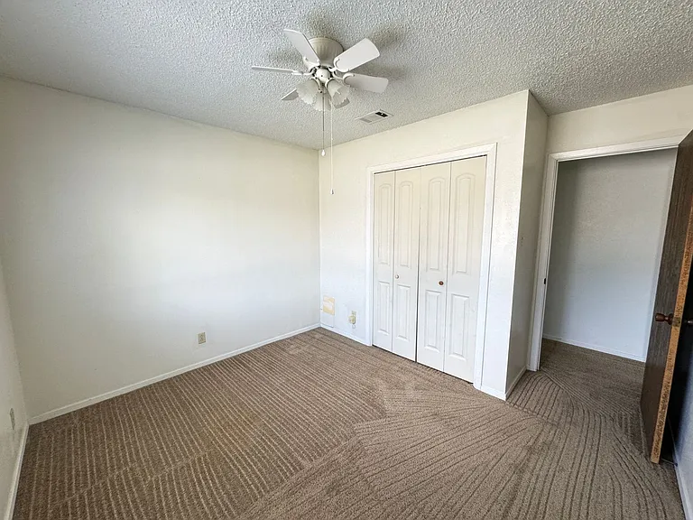 2112 Hinkle Ave — Photo 23