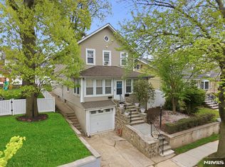 105 Daniel Ave, Rutherford, NJ 07070