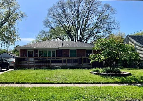 2316 49th St Photo 1