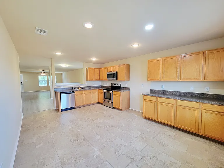 10032 Daly Dr — Photo 7
