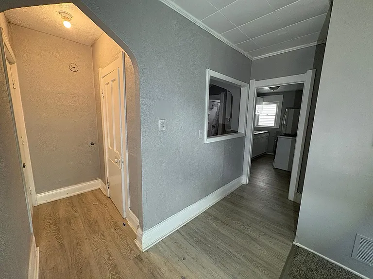 137 Gibbons St #2 — Photo 4