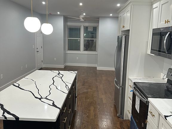 2nd image of 15 Carrington Ave Floor 2