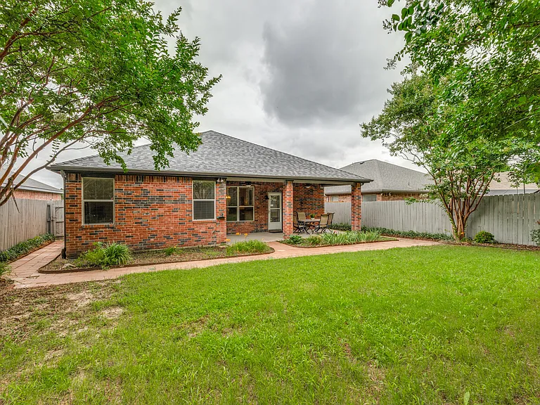 138 Lipan St — Photo 23