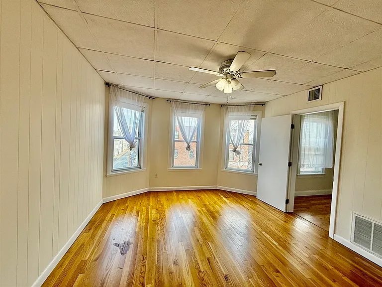 724 Cambridge St #3 — Photo 7