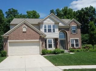 59026 Peters Barn Dr, South Lyon, MI 48178