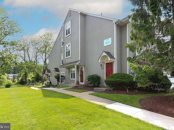 2nd image of 603A Trescott Pl