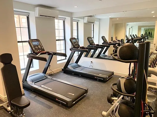 Rented by Voro New York | media 28