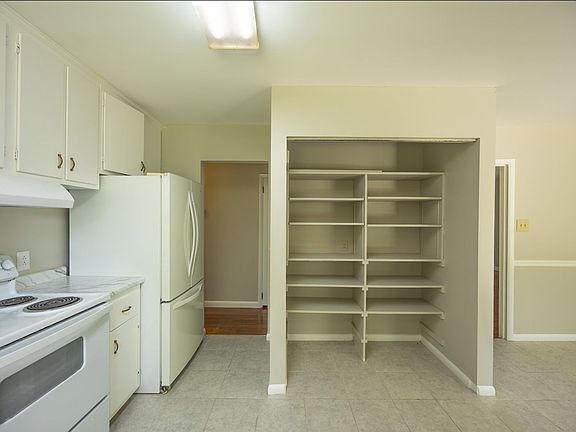 5th image of 104 Herty Dr