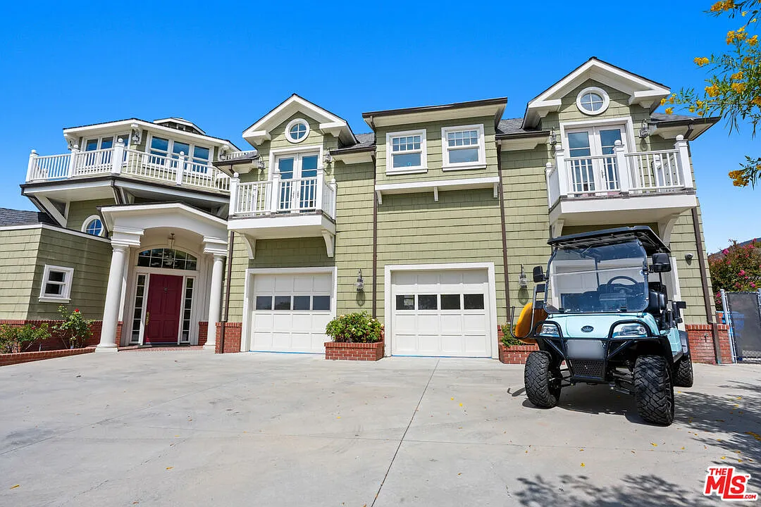 4 bed, 5.0 bath, 6863 sqft, $45,900 — Photo 2