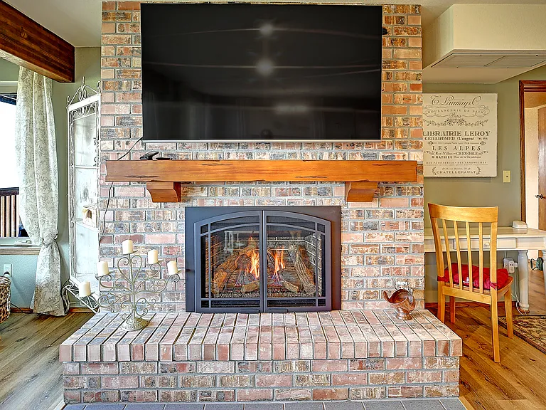 183 Vista Del Mar St — Photo 3