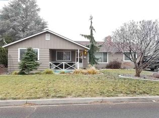 506 Hillcrest St, Grandview, WA