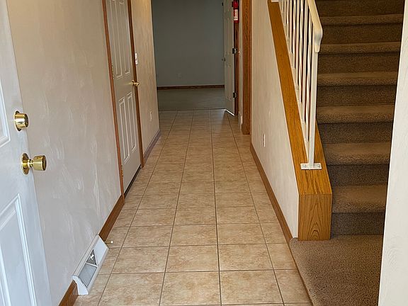 2nd image of 2923 Lena Ct