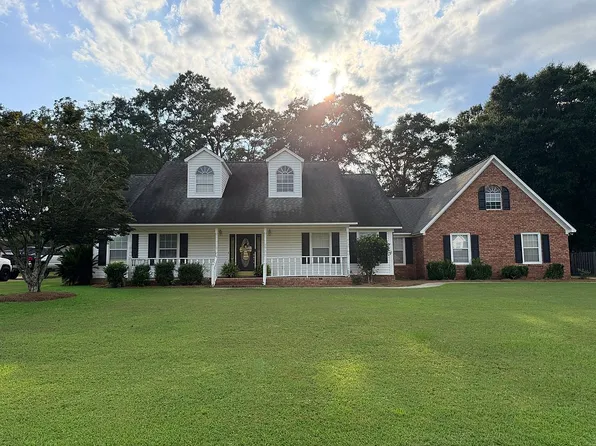 409 N Pridgen St, Geneva, AL 36340