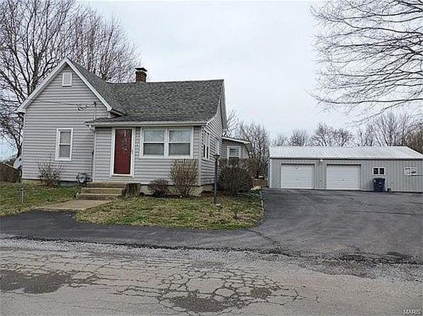 316 Hill St, Willisville, IL 62997
