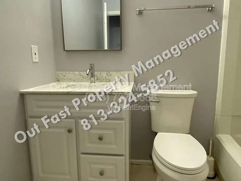 2764 Kavalier Dr — Photo 8